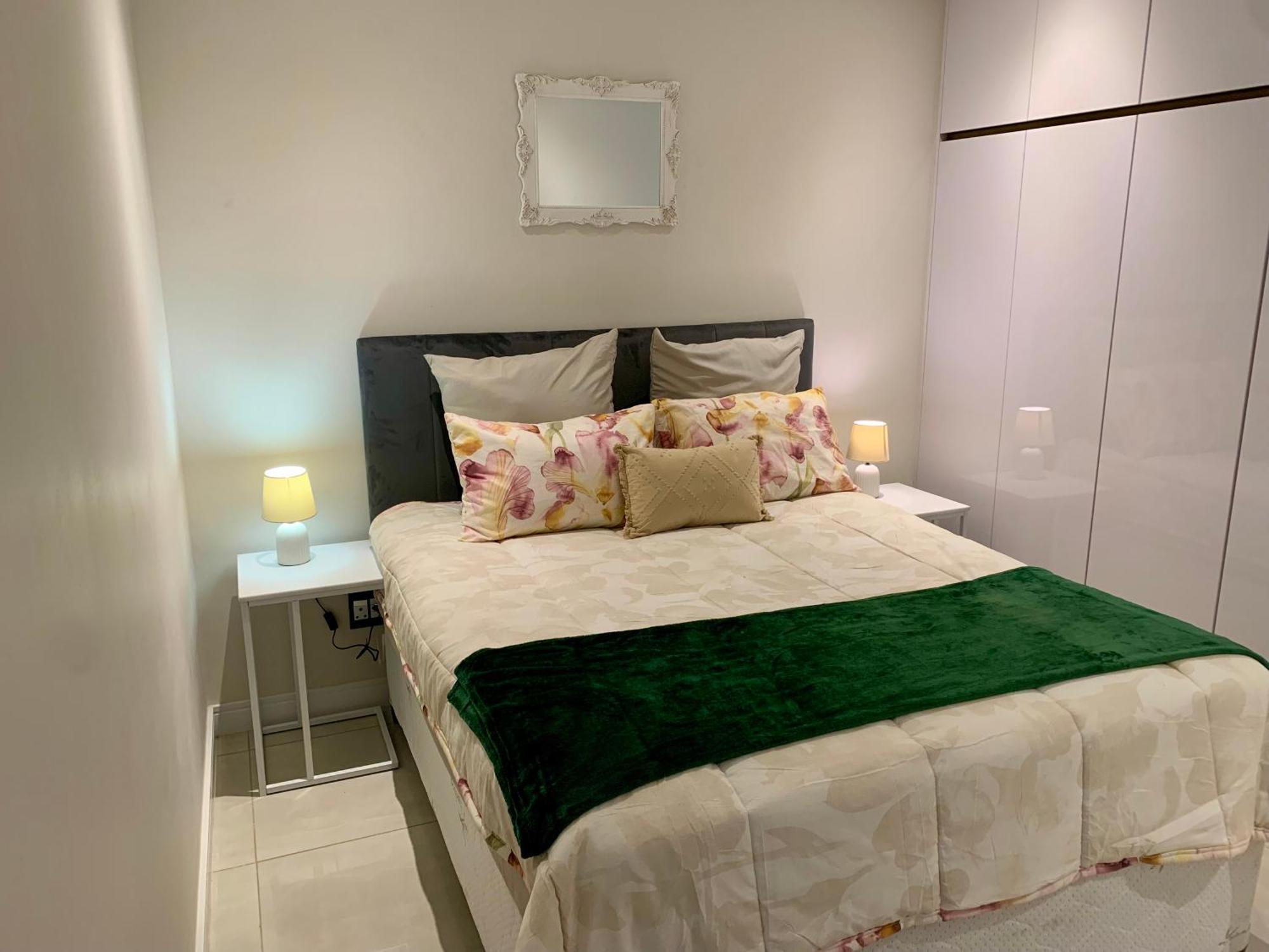 Oam The Paramount Rosebank Luxury One-bedroom Apartment